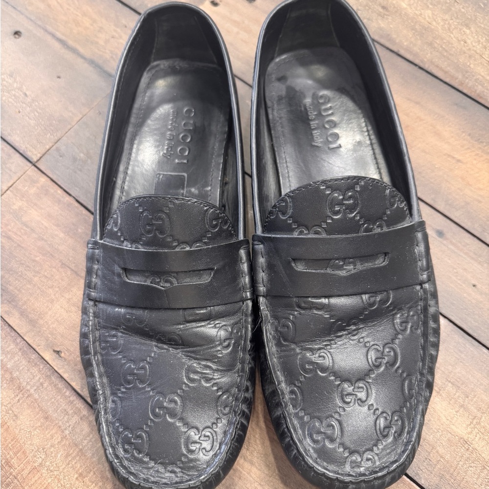 Gucci horsebit black slip on size 8